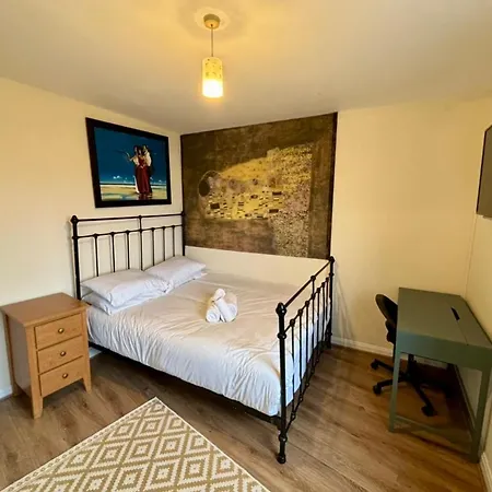 Sunshine On Leith. The River View Apartment! Edimburgo Habitación foto